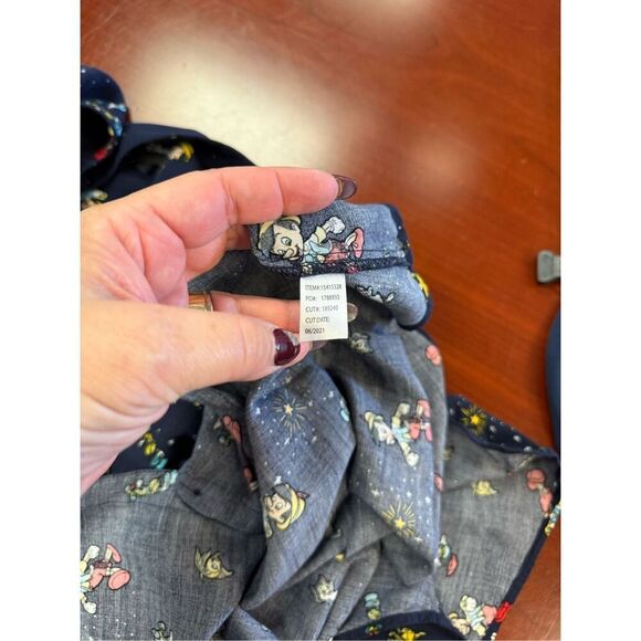 Torrid Disney Pinocchio Dolman Sleeve Short Sleeve Button Up Rayon Shirt sz 2X - Picture 7 of 7